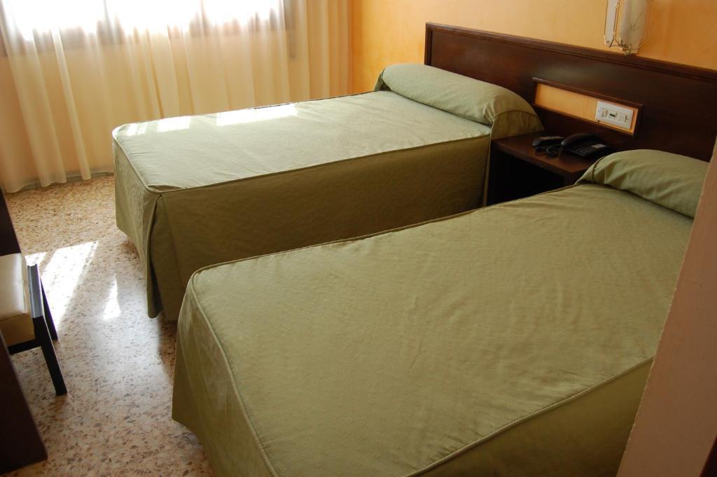 Hotel Balfagon Calanda Rum bild