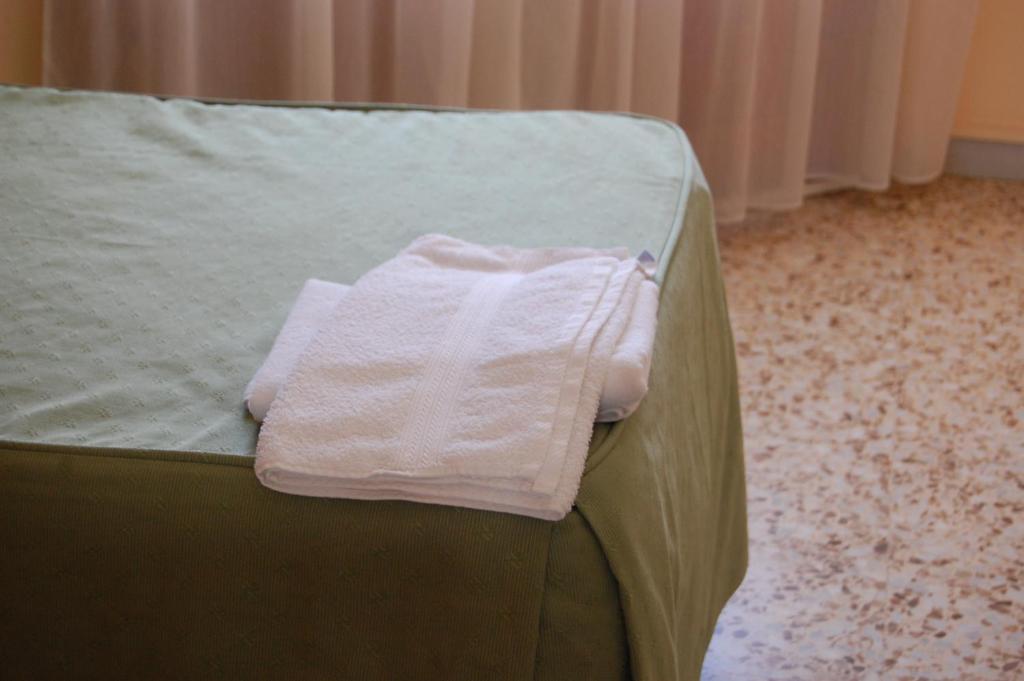 Hotel Balfagon Calanda Rum bild